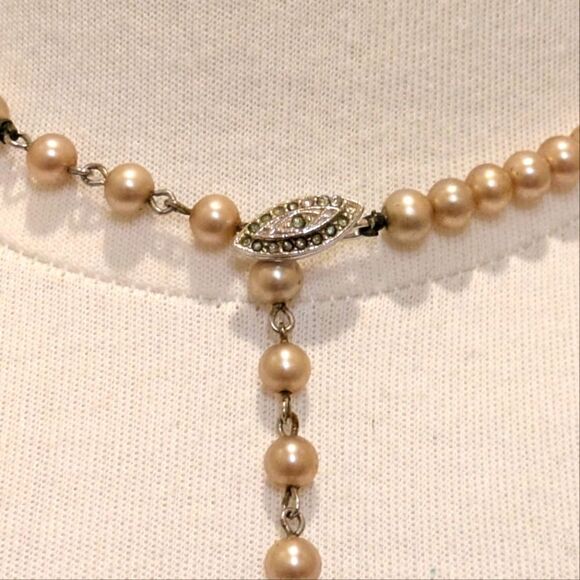 Lovely Antique Faux Champagne Glass Pearl Necklace with Paste Stone Hook Clasp - Picture 2 of 8